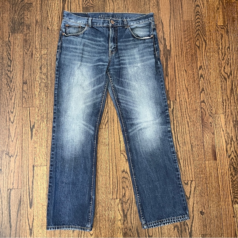 Aeropostale Jeans Mens 33x32 Blue Straight Leg Measures 33x32 Dark Denim